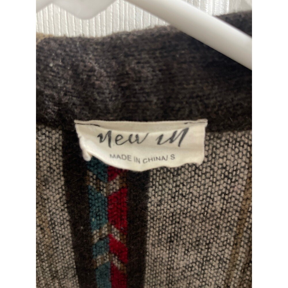 New In Brand Aztec Shacket Size Small - Picture 4 of 8